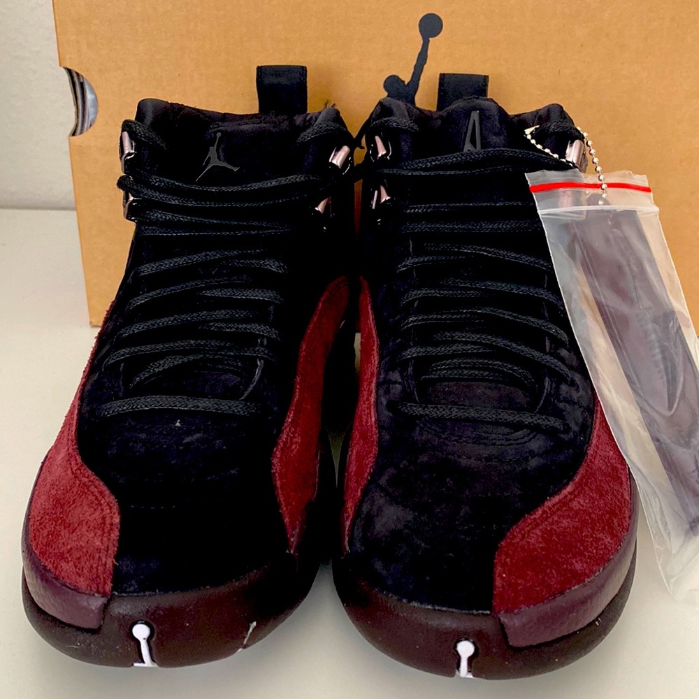 Air Jordan Retro 12 A Mamaniere gently used